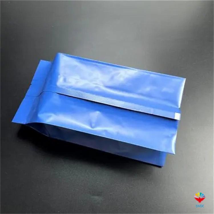 What can the spout bag be used for?